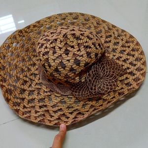 Women's brown hat